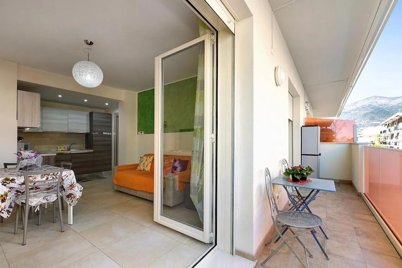 Apartment Appartamento Shanaia Loano